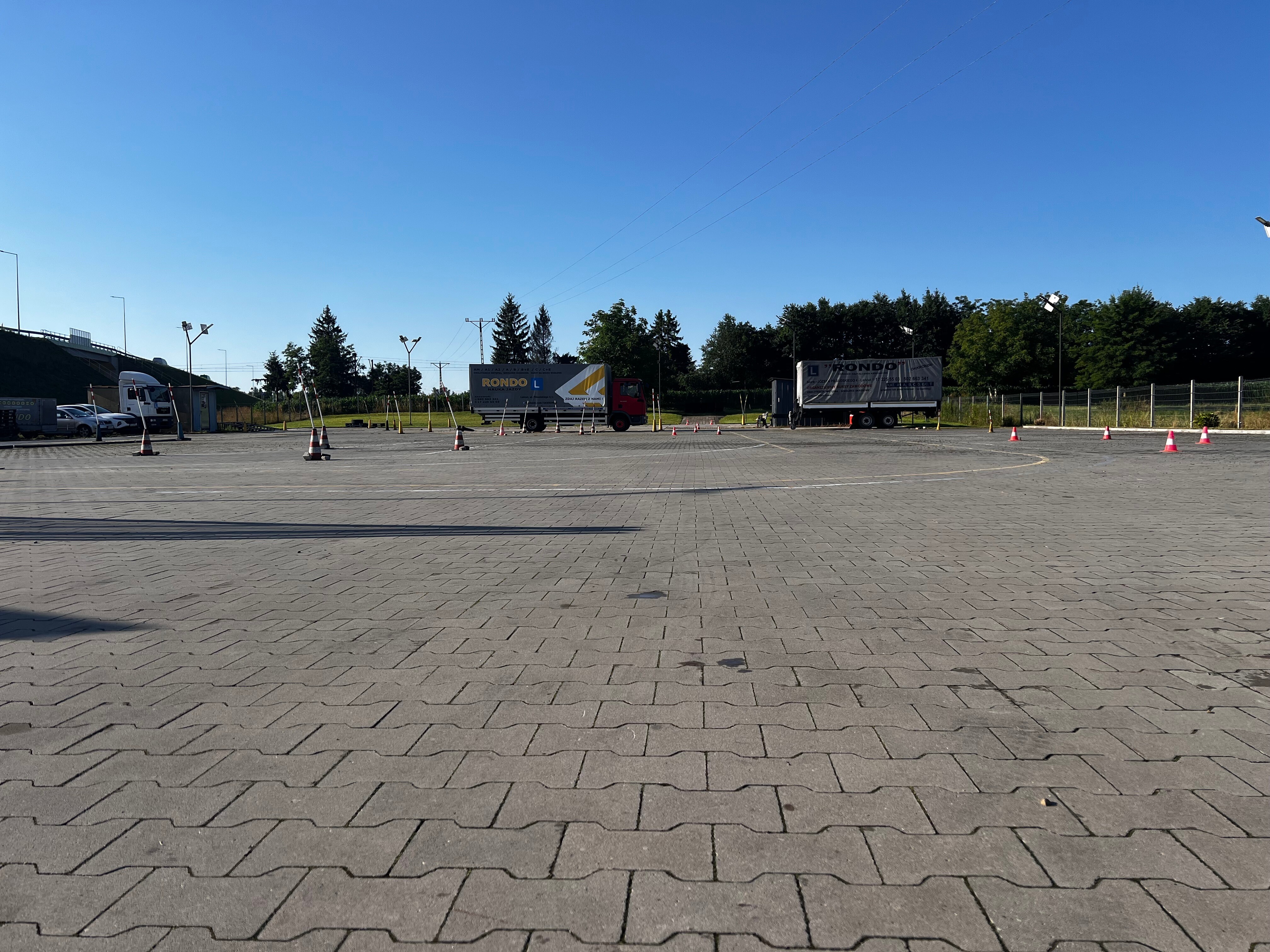 Plac manewrowy 6